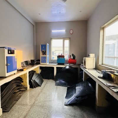 Universal Testing Machine1